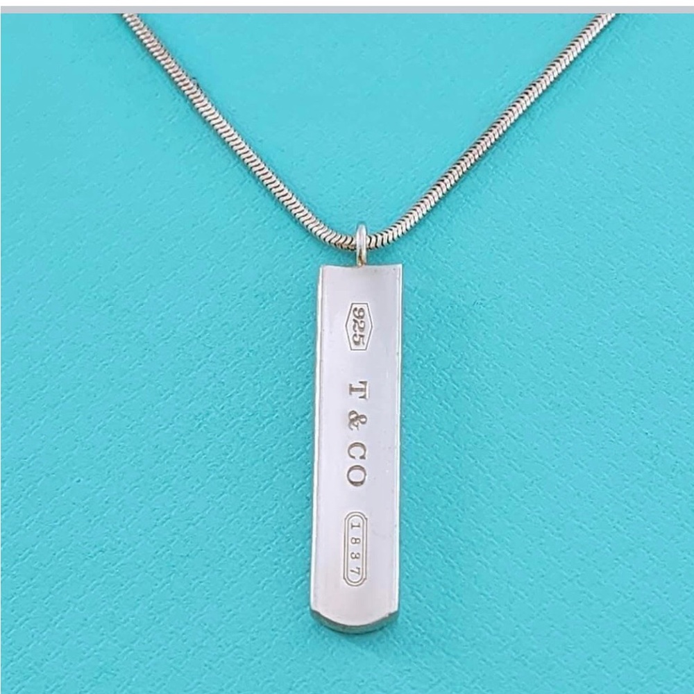 Silver Pendant Necklace